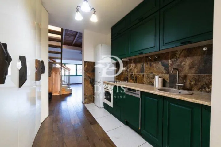 Prodaja, četvorosoban stan, 136m², Beograd Na Vodi, Beograd
