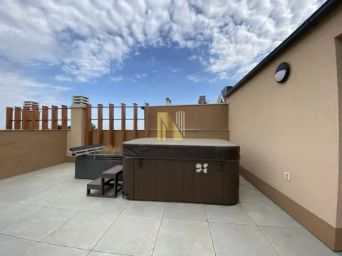 Izdavanje, kuća, 181m², Sremska Kamenica, Petrovaradin - image 28