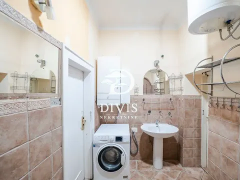 Prodaja, četvorosoban stan, 111m², Stari Grad, Beograd - image 11