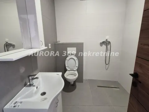 Rent, two bedroom apartment, 62m², Irig, Srbija - image 7