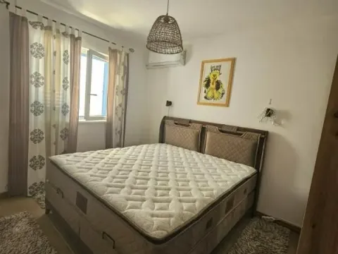 Sale, two bedroom apartment, 80m², Bečići, Budva - image 4