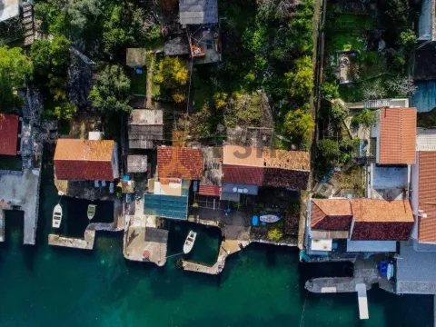 Prodaja, kuća, 1753m², Tivat, Crna Gora - image 6