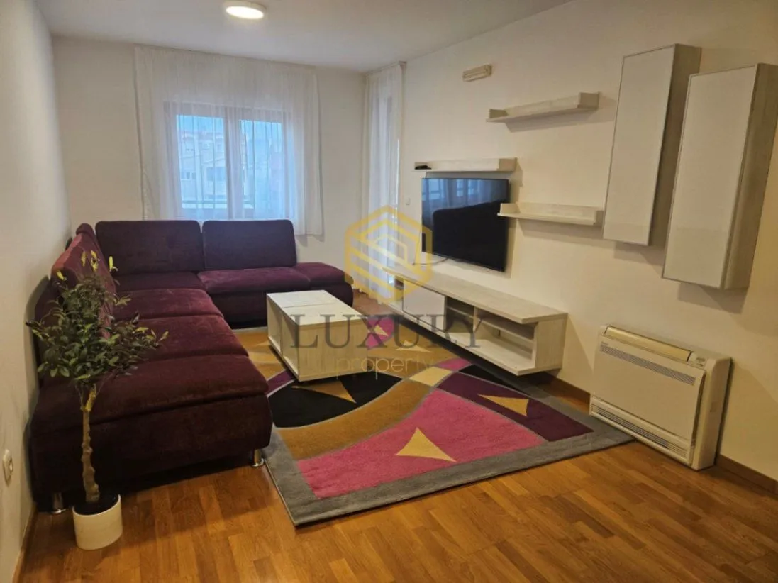 Izdavanje, jednosoban stan, 49m², Tološka šuma, Podgorica