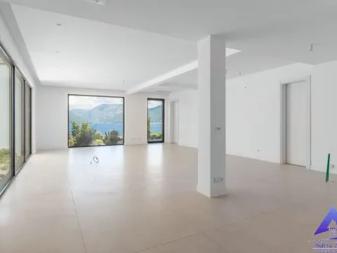 Sale, house, 328m², Krašići, Tivat - image 13