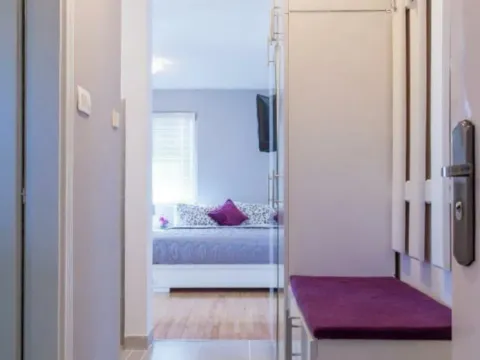 Rent, studio apartment, 35m², Budva, Crna Gora - image 6