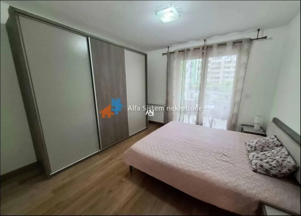 Izdavanje, dvosoban stan, 60m², Novi Beograd Blok 65, Novi Beograd Sve Podlokacije