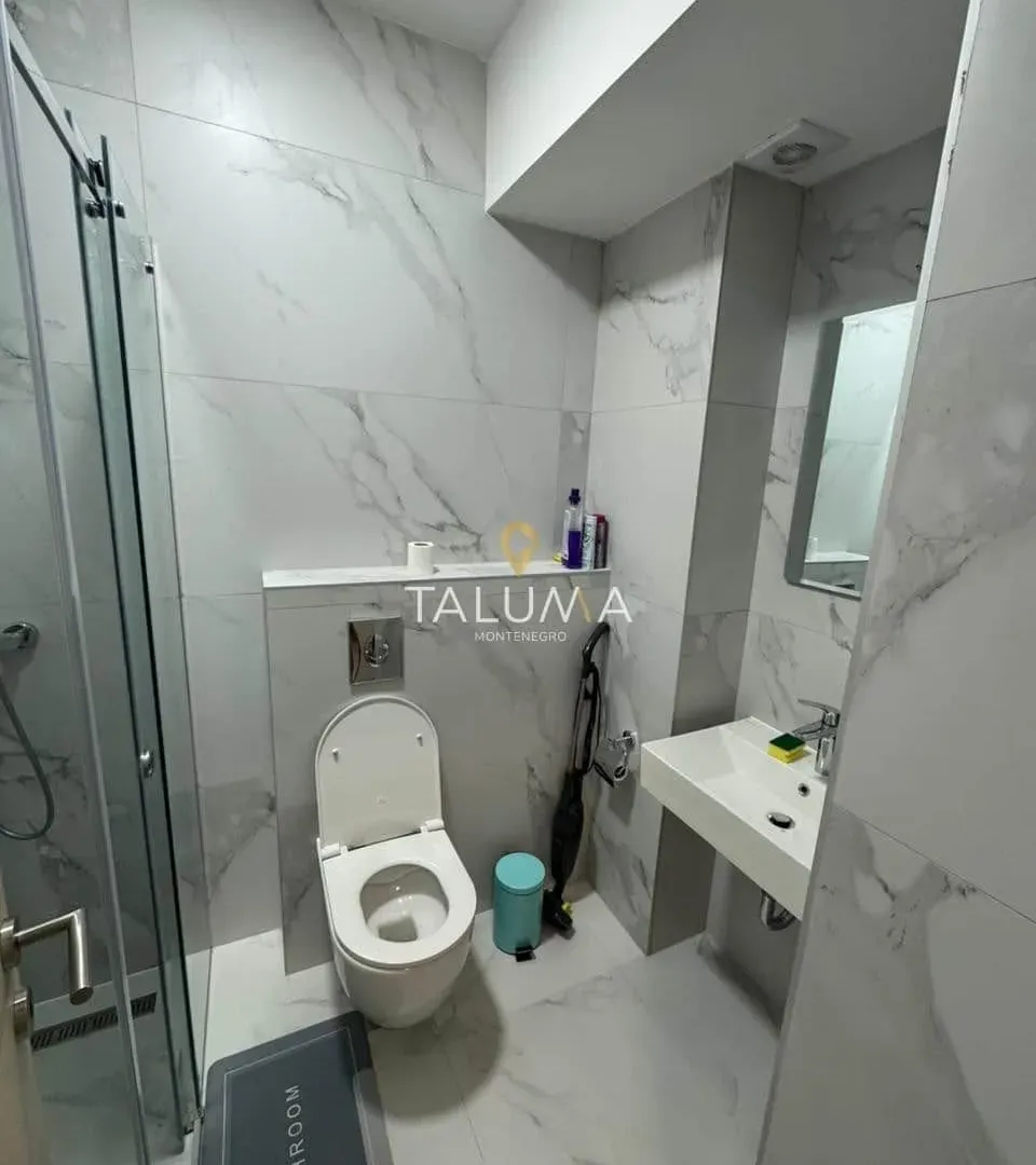 Izdavanje, jednosoban stan, 49m², Stara Varoš, Podgorica