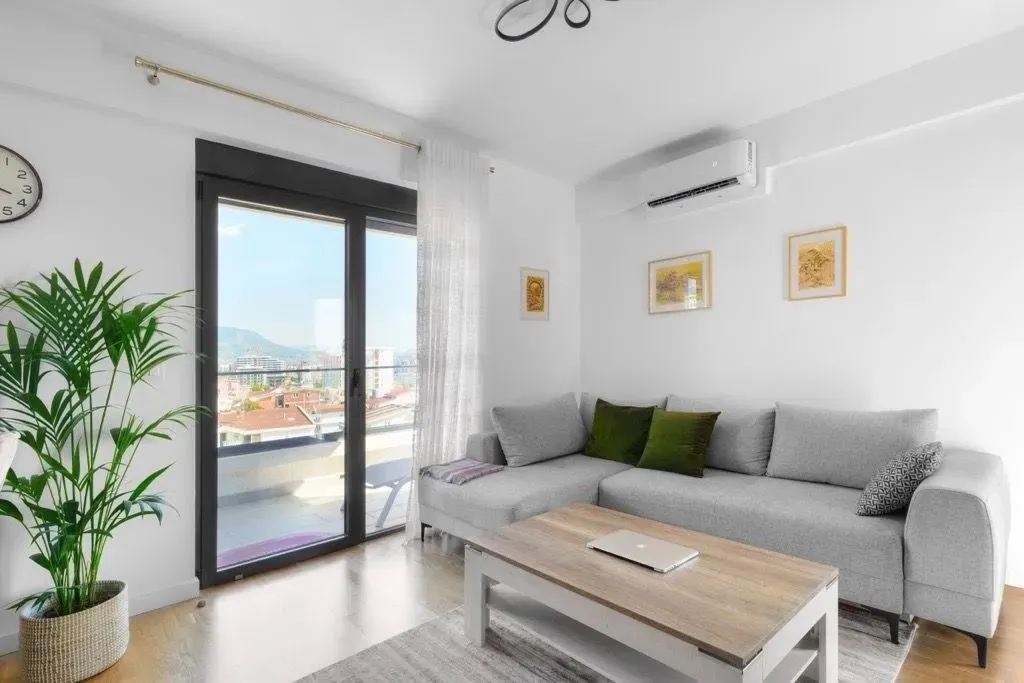 Prodaja, dvosoban stan, 83m², Šušanj, Bar