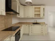 Izdavanje, četvorosoban stan, 250m², Kotor, Crna Gora - image 3