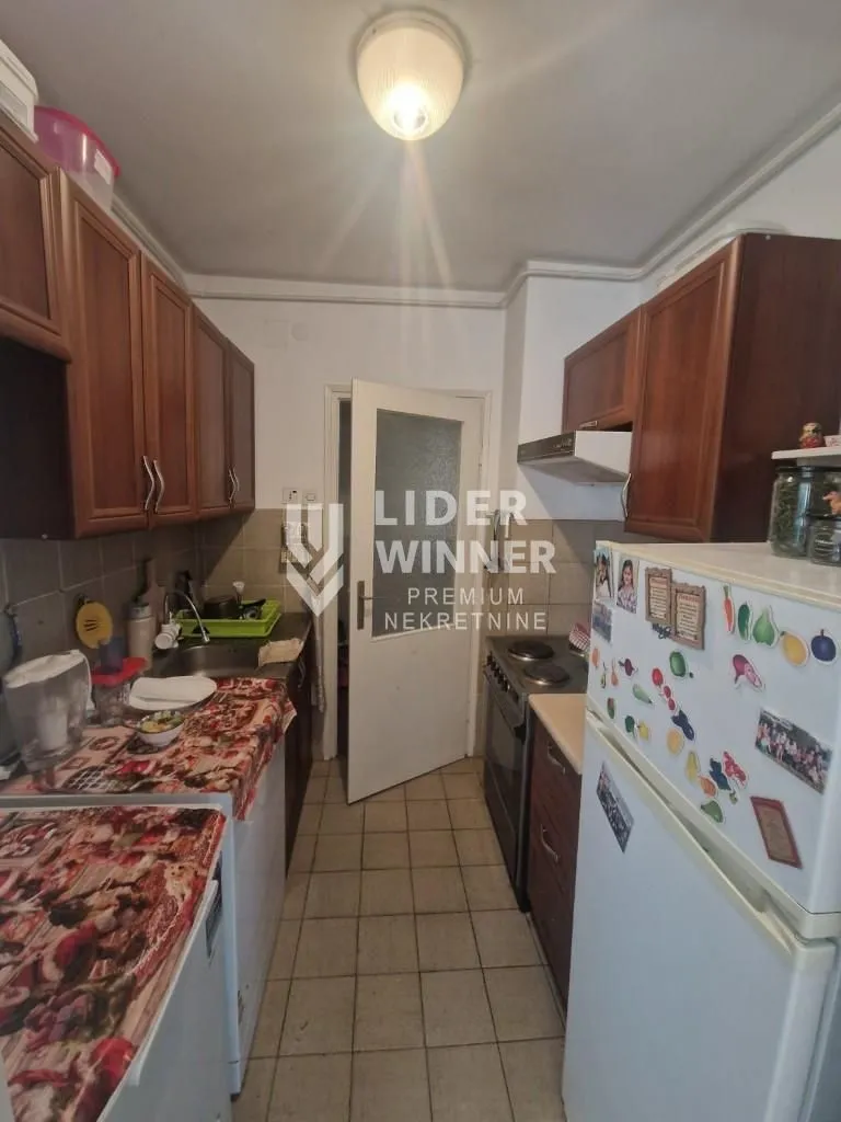 Prodaja, trosoban stan, 77m², Čubura, Beograd