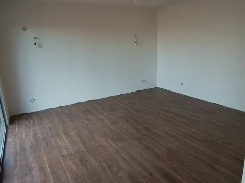 Sale, house, 200m², Bar, Crna Gora - image 3