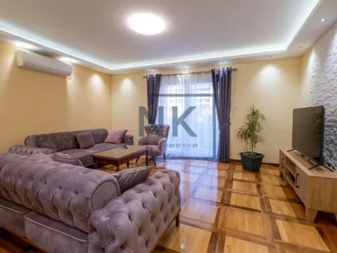 Sale, three bedroom apartment, 128m², Stari Aerodrom, Podgorica