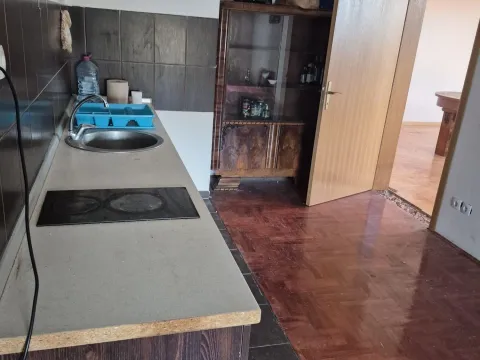 Sale, house, 850m², Krnjaca, Palilula Sve Podlokacije - image 10