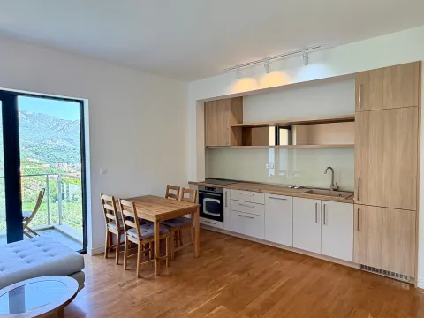 Sale, one bedroom apartment, 52m², Bečići, Budva - image 2