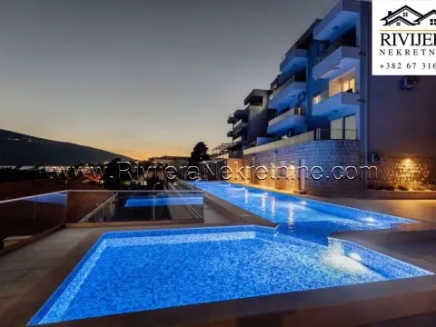 Prodaja, dvosoban stan, 134m², Baošići, Herceg Novi - image 1