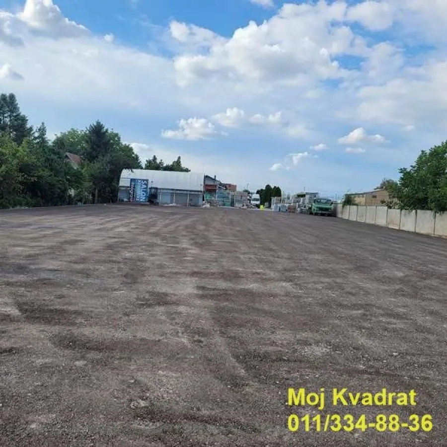 Izdavanje, plac, 2000m², Surčin, Beograd