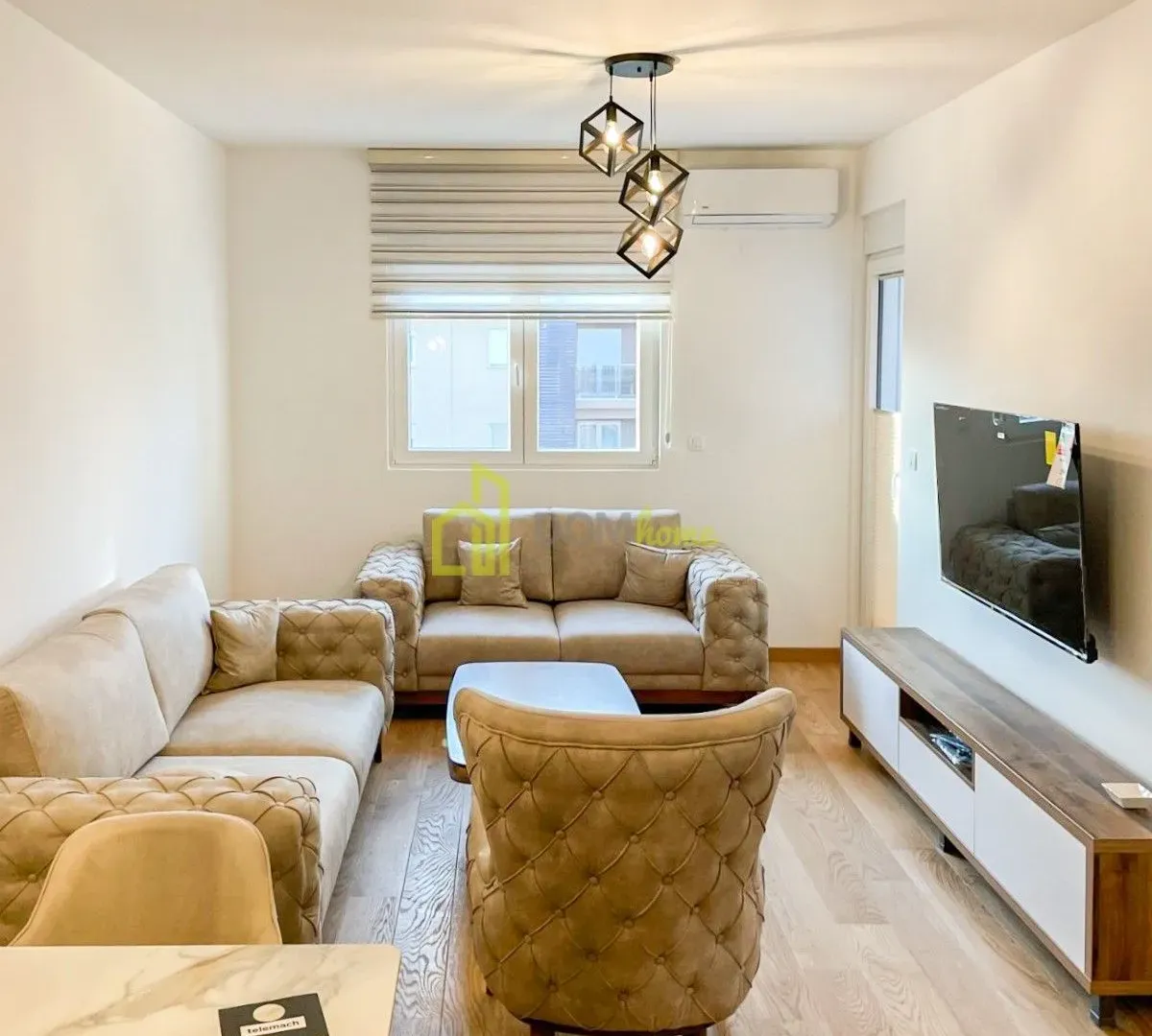 Izdavanje, jednosoban stan, 48m², City Kvart, Podgorica