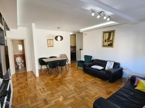 Izdavanje, dvosoban stan, 65m², Ljubović, Podgorica - image 9