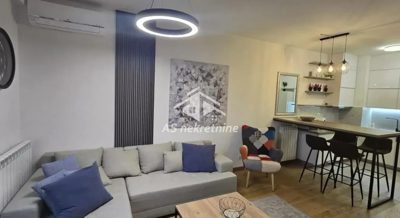 Izdavanje, dvosoban stan, 53m², Novi Beograd Blok 65, Novi Beograd Sve Podlokacije
