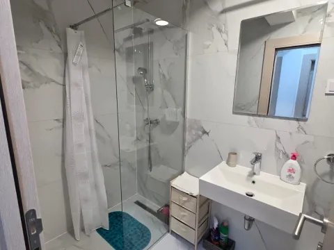 Izdavanje, dvosoban stan, 68m², Stara Varoš, Podgorica - image 11