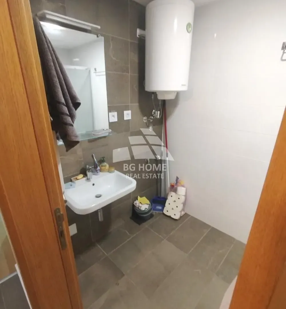 Prodaja, jednosoban stan, 37m², Zemun Sve Podlokacije, Beograd