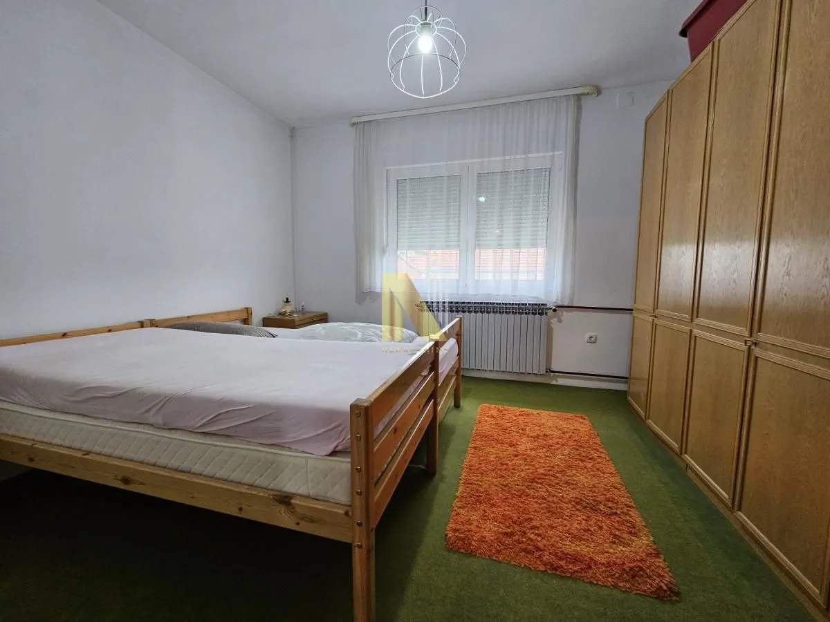 Prodaja, kuća, 200m², Futog, Novi Sad Sve Podlokacije