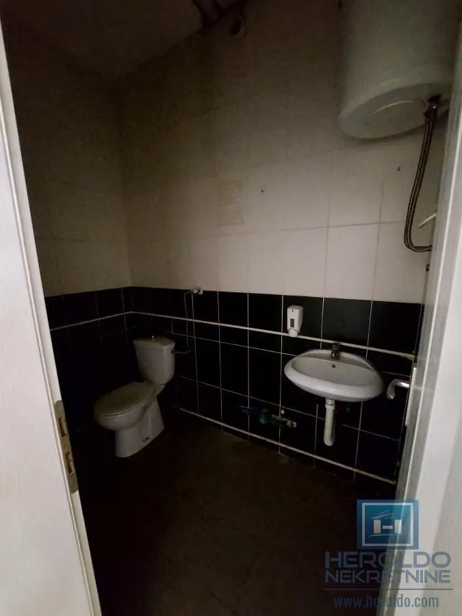 Rent, office space, 98m², Pijaca, Jagodina