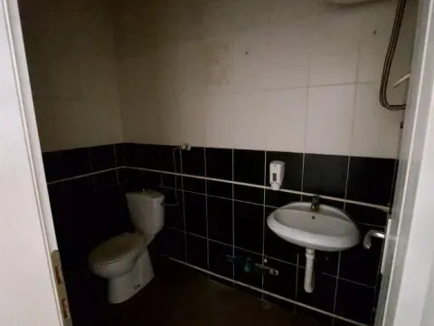 Izdavanje, poslovni prostor, 98m², Pijaca, Jagodina - image 13