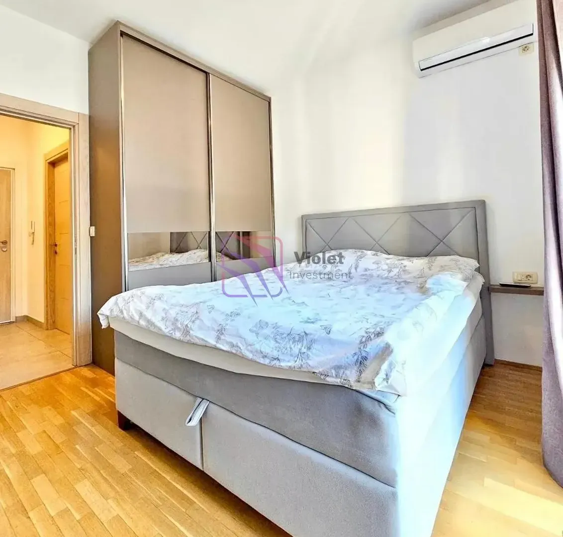 Izdavanje, jednosoban stan, 45m², Blok 9, Podgorica