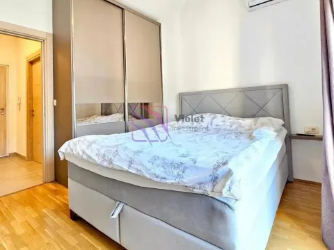 Rent, one bedroom apartment, 45m², Blok 9, Podgorica - image 8