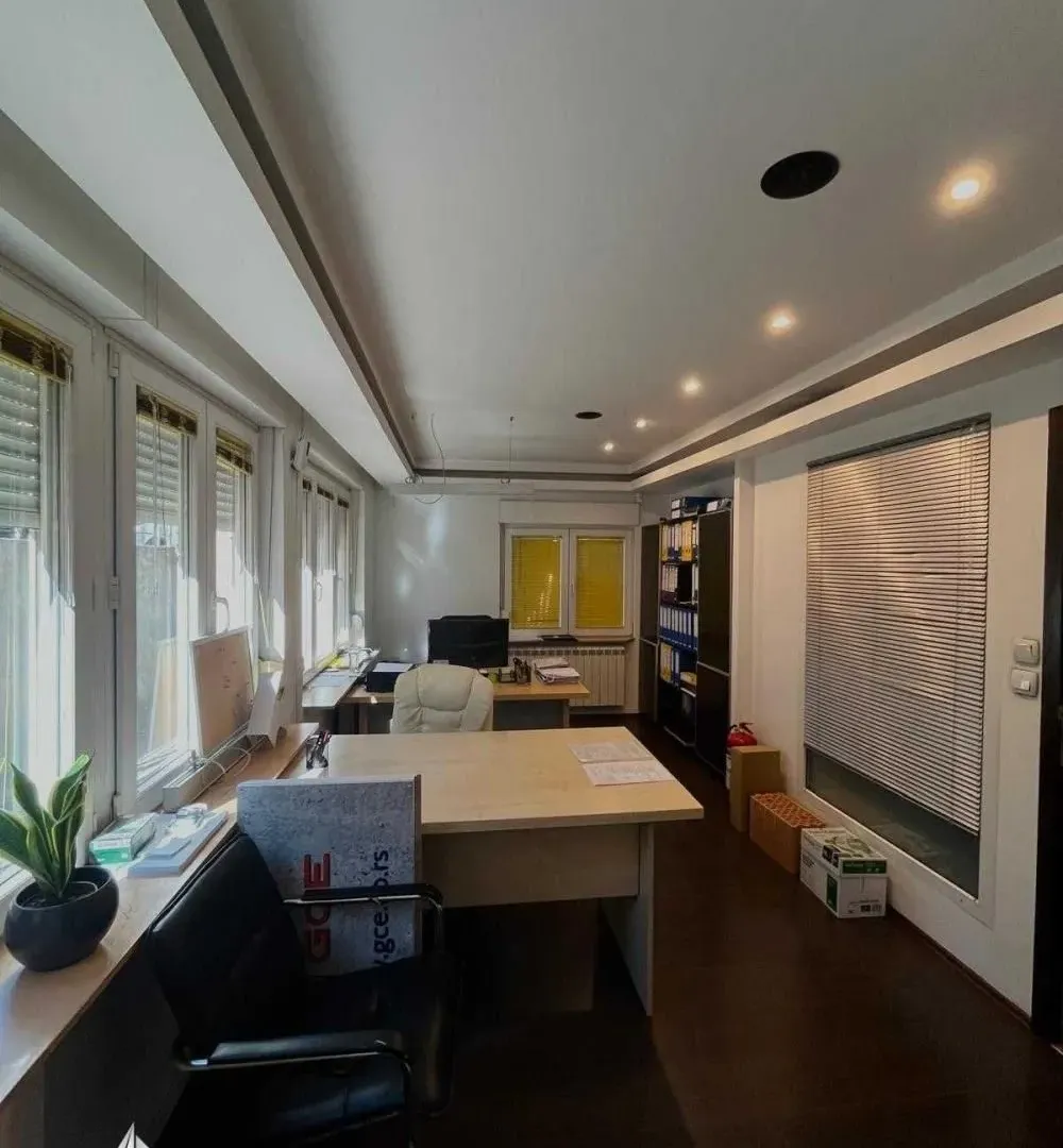 Prodaja, četvorosoban stan, 87m², Južni Bulevar, Vračar Sve Podlokacije