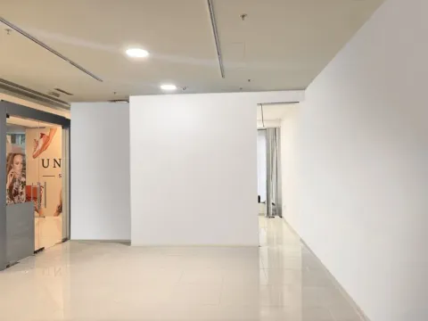 Izdavanje, poslovni prostor, 50m², Centar, Budva - image 3