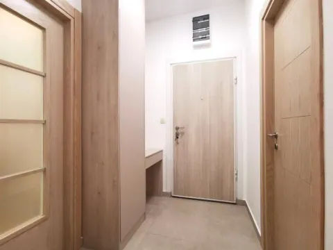 Rent, apartment, 44m², Blok 9, Podgorica - image 10