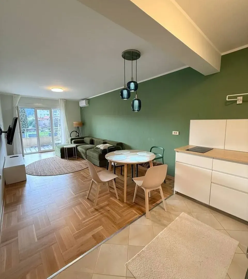 Prodaja, dvosoban stan, 63m², Centar, Budva