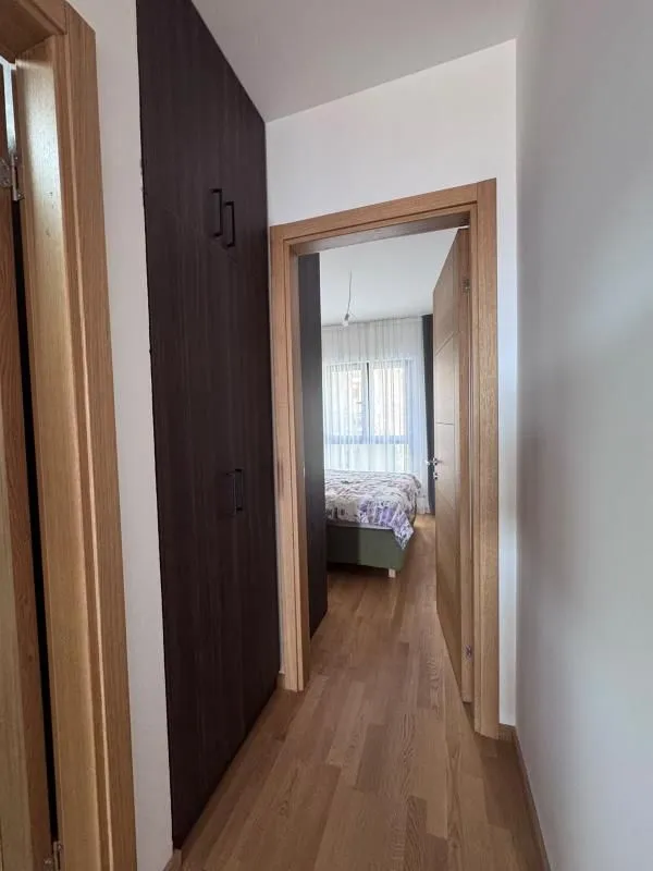 Rent, one bedroom apartment, 42m², Bečići, Budva