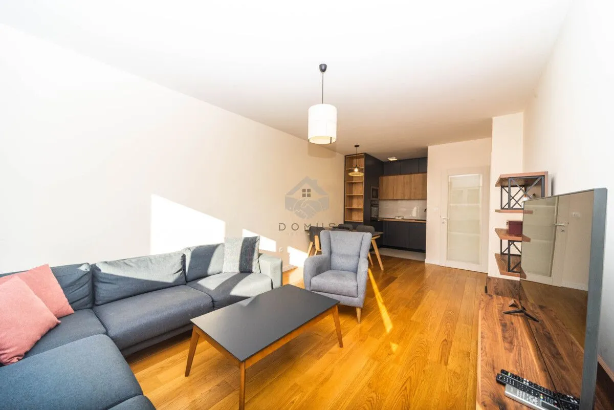 Prodaja, jednosoban stan, 49m², Central Point, Podgorica