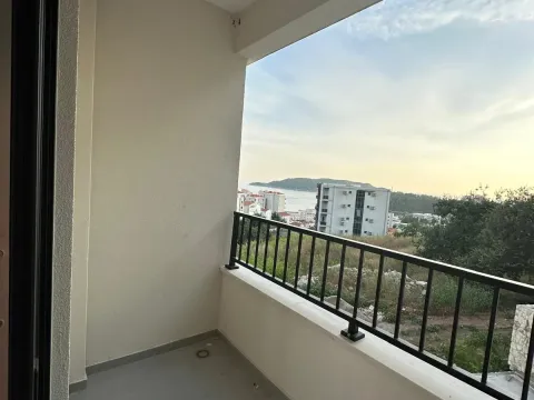 Sale, one bedroom apartment, 42m², Bečići, Budva - image 14