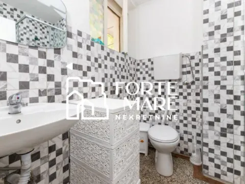 Sale, one bedroom apartment, 50m², Bijela, Herceg Novi - image 9