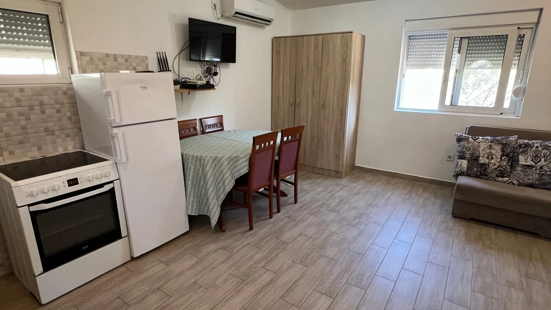 Rent, studio apartment, 25m², Bjeliši, Bar