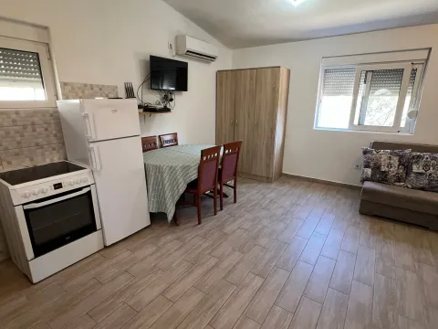 Rent, studio apartment, 25m², Bjeliši, Bar - image 2