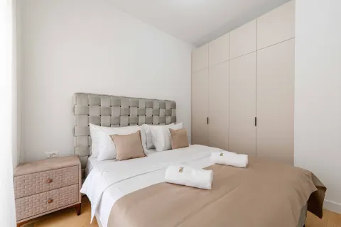 Rent, two bedroom apartment, 64m², Bečići, Budva - image 10