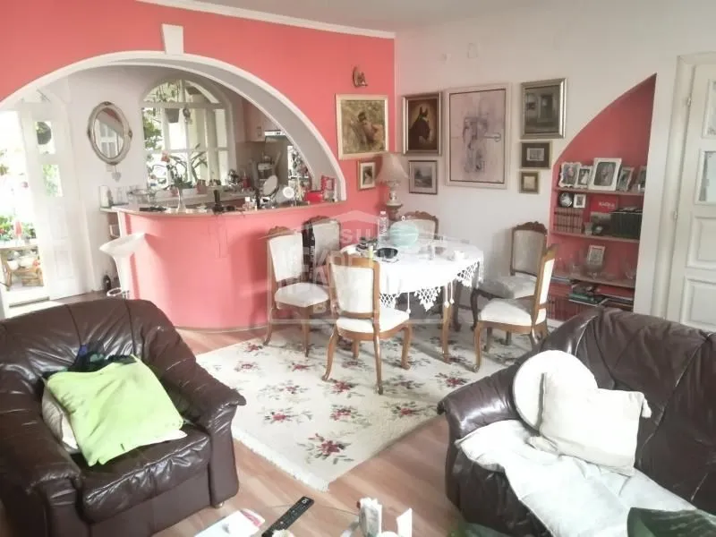 Prodaja, četvorosoban stan, 94m², Centar, Subotica