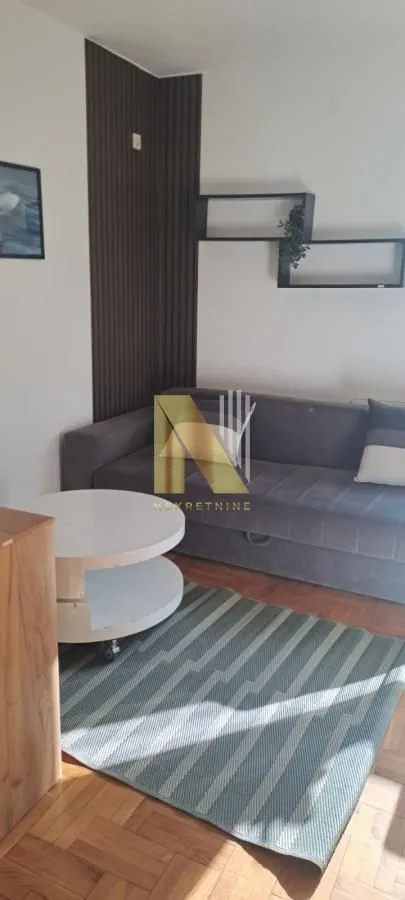 Izdavanje, garsonjera, 24m², Grbavica, Novi Sad Sve Podlokacije
