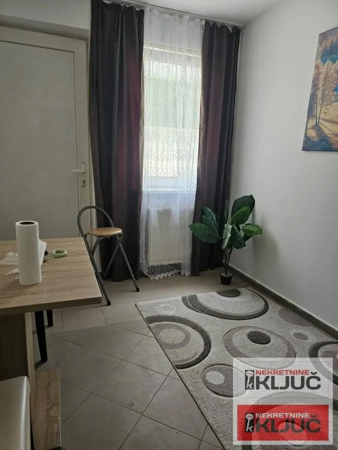 Prodaja, garsonjera, 13m², Avijatičarsko naselje, Novi Sad Sve Podlokacije