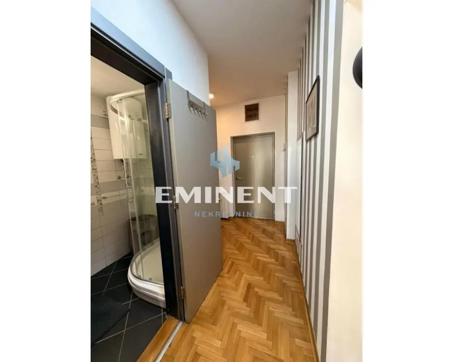 Rent, two bedroom apartment, 41m², Neimar, Vračar Sve Podlokacije