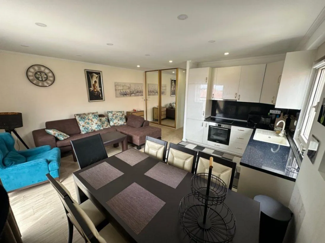 Prodaja, dvosoban stan, 68m², Bečići, Budva