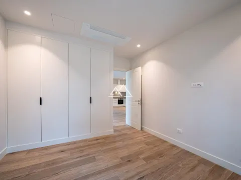 Prodaja, jednosoban stan, 65m², Luštica Bay, Tivat - image 13