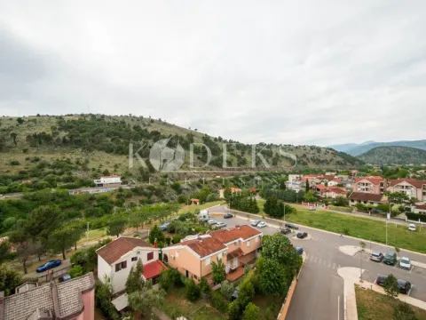Rent, one bedroom apartment, 43m², City Kej, Podgorica - image 9