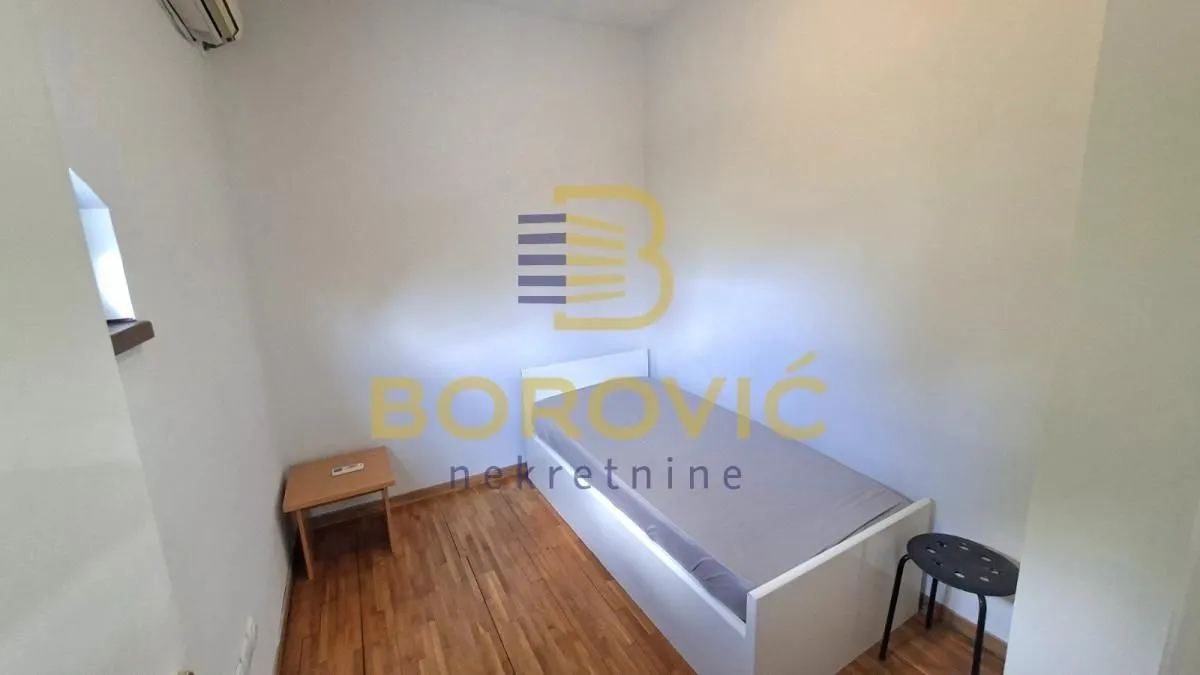Rent, apartment, 220m², Savski Venac, Beograd