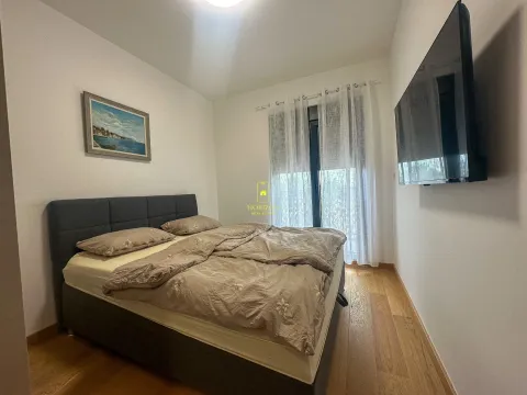 Izdavanje, jednosoban stan, 45m², New City, Podgorica - image 9